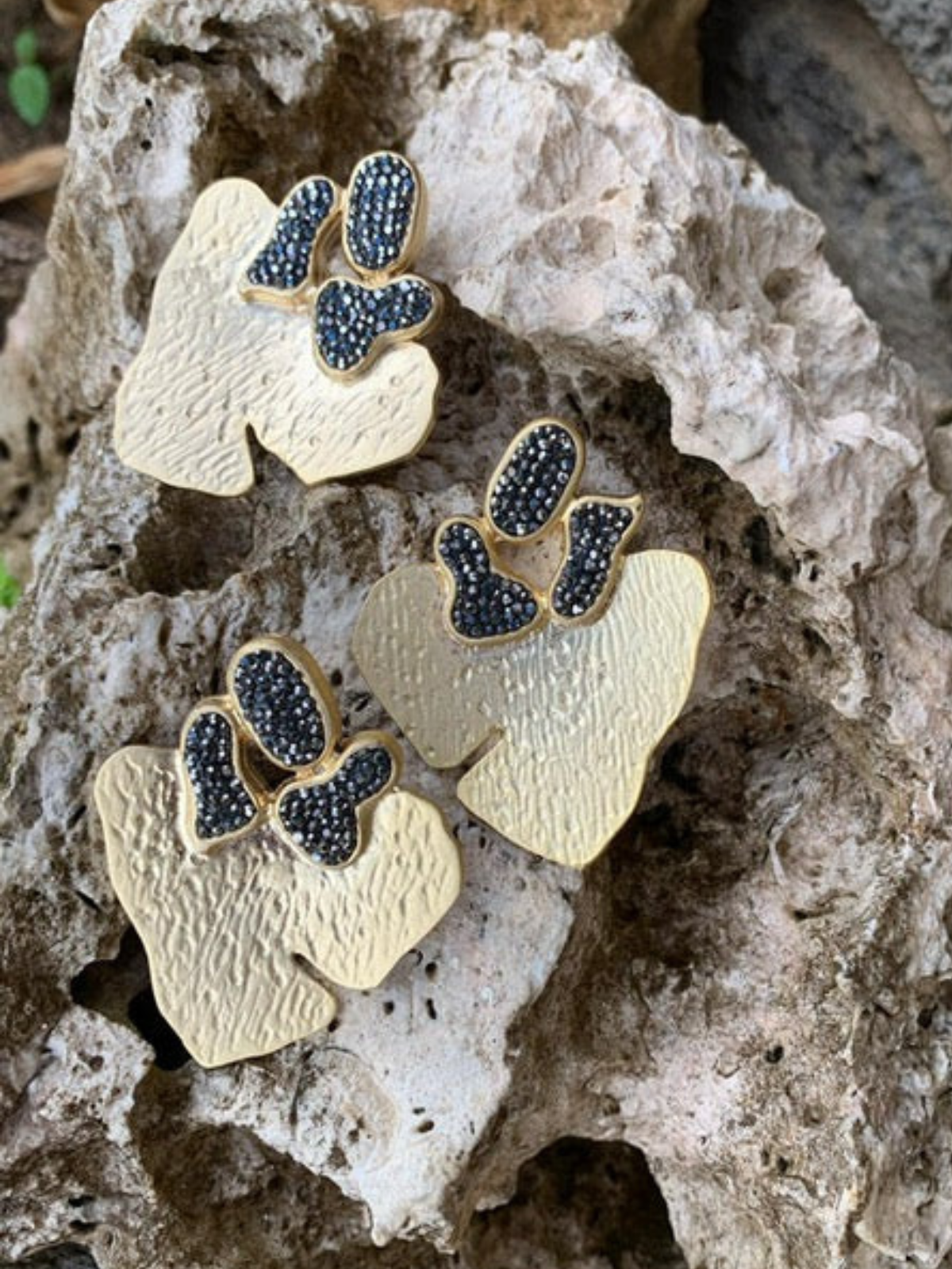 Earring - 24 Gold Plated with black crystal stone