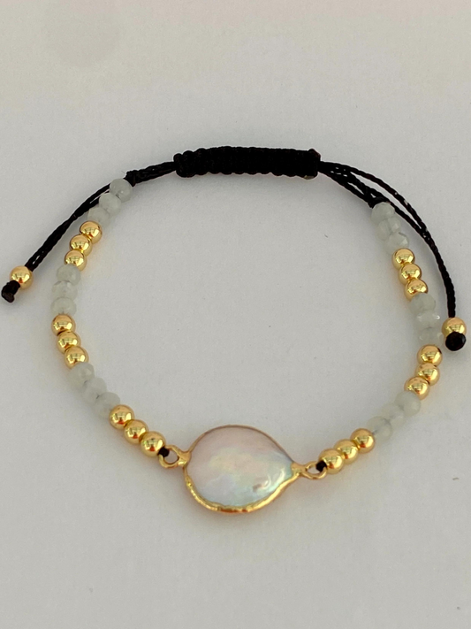 Bracelet - Gold plated cord bracelet with fresh water pearl and zirconia stones